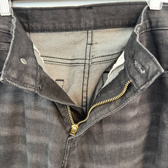 🖤 Levi’s 511 Slim Fit Jeans — Black Wash (33W x 32L) - Picture 3 of 5